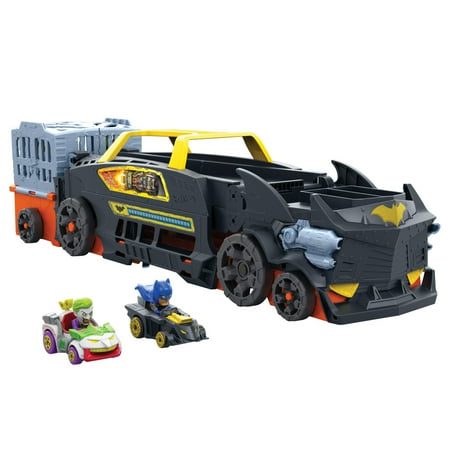 Hot Wheels RacerVerse Batman s Escape Chase Track Set Multicolor Length 6 06 in $18.00 (reg $31.00)